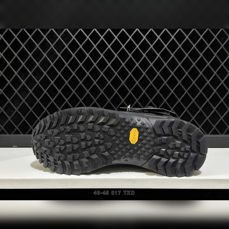Ботинки Under Armour